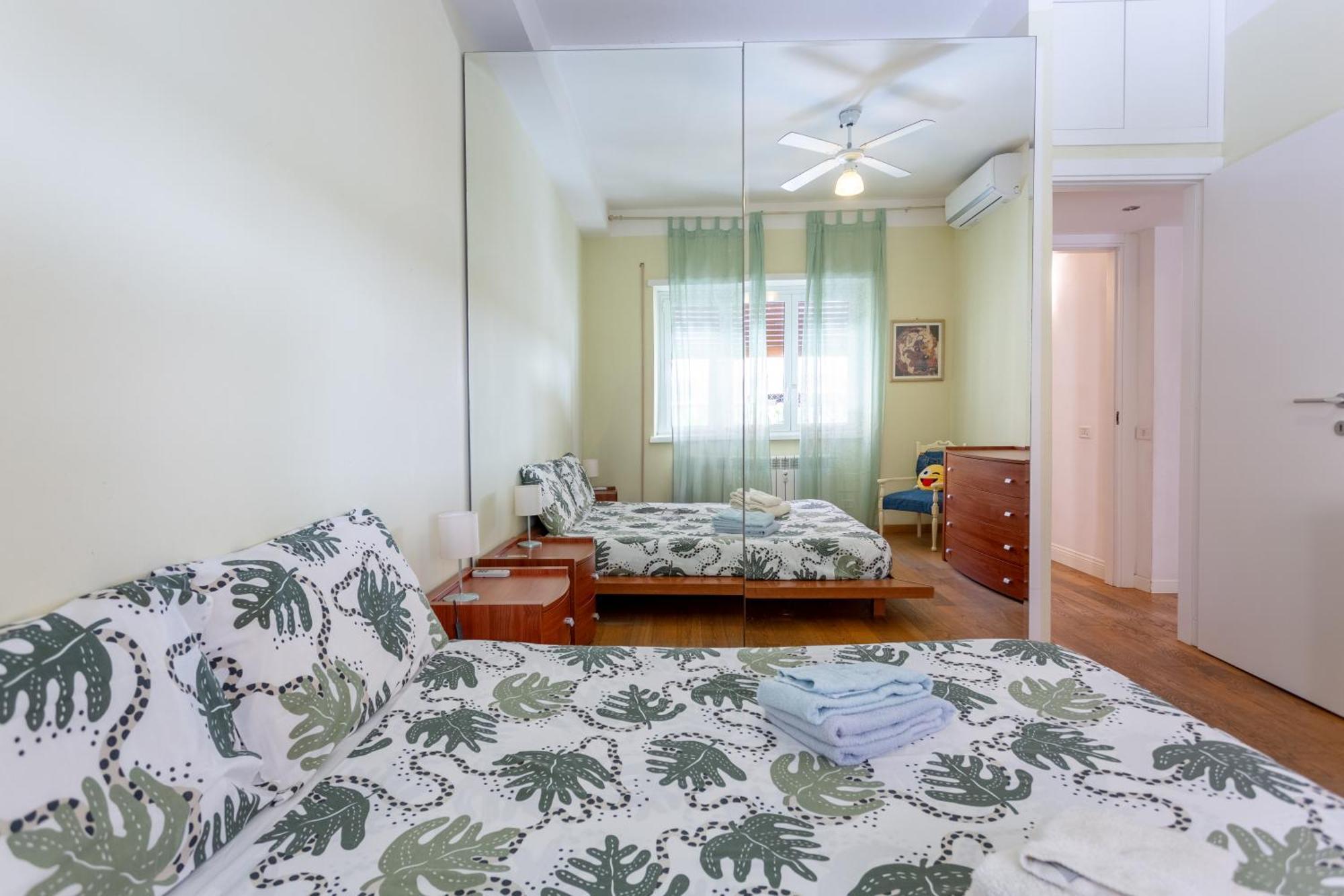 Appartement Comfortable In A Strategic Position *